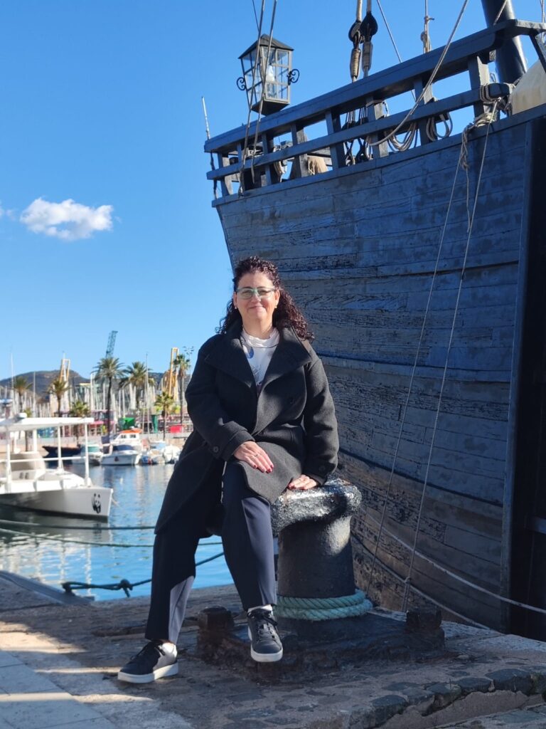 El Ayuntamiento de Torrevieja reconoce a Maribel González Bautista (TVT) como Profesional de los Medios de Comunicación Local 2025