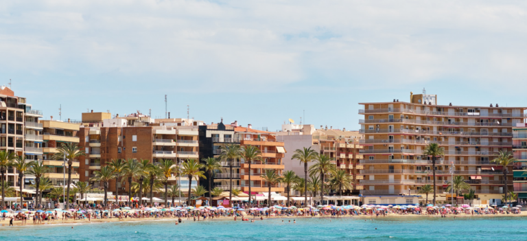Sueña Torrevieja reclama al equipo de gobierno información sobre las medidas contra el alquiler turístico ilegal