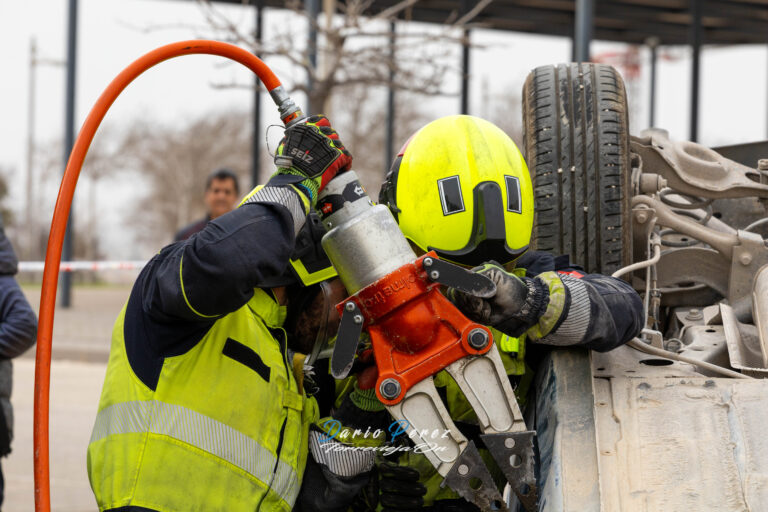 Torrevieja realiza un simulacro de terremoto y tsunami con más de 350 efectivos de emergencias