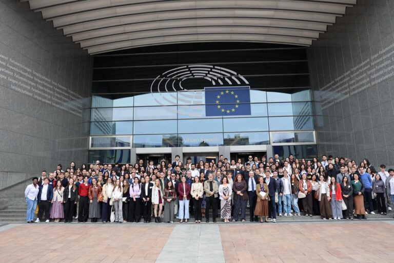 Las Juventudes Socialistas de Torrevieja participan en el Campus Europeo «La respuesta es Europa» celebrado en Bruselas