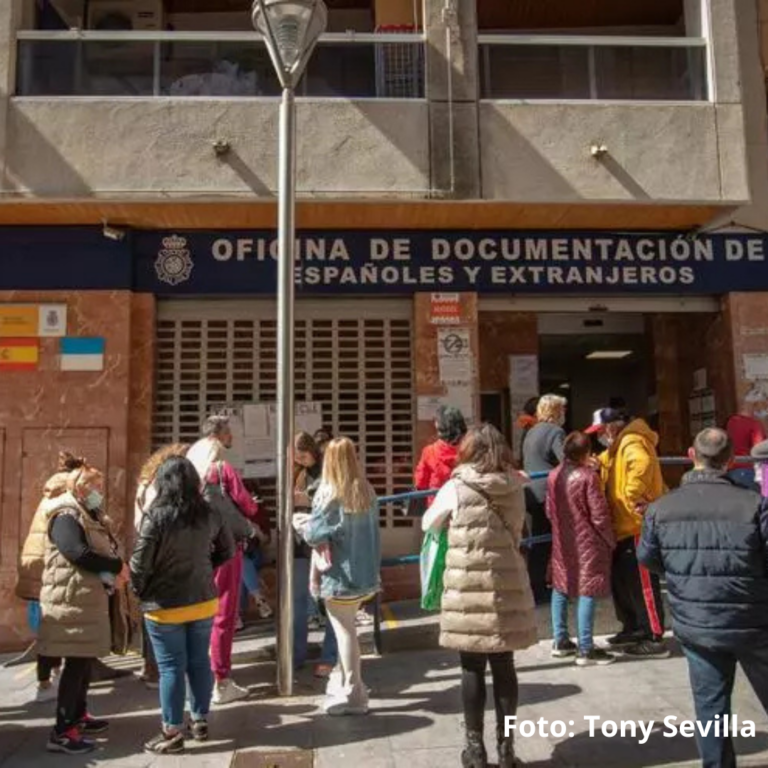 SUEÑA TORREVIEJA RECLAMA MÁS PERSONAL Y MEJORES INSTALACIONES PARA ACABAR CON EL COLAPSO DE LA OFICINA DE EXTRANJERÍA Y DOCUMENTACIÓN DE LA POLICÍA NACIONAL