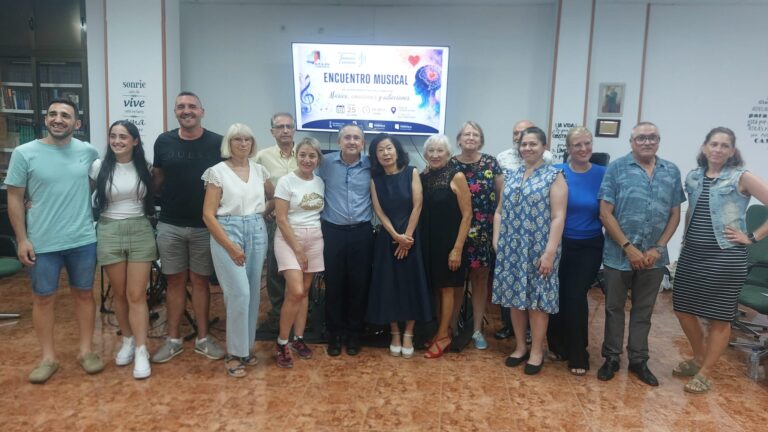 El Curso de Música Inclusivo Francisco Casanovas emociona en el encuentro «Música, Emociones y Adicciones» de APAEX Torrevieja