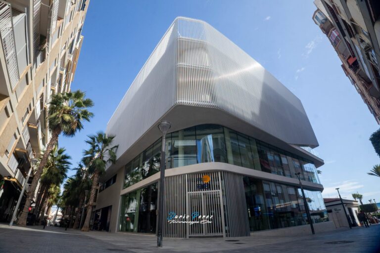 Estas son las especialidades y titulaciones que ofrecen la UNED, la UA y la UMH en la nueva Sede Universitaria de Torrevieja