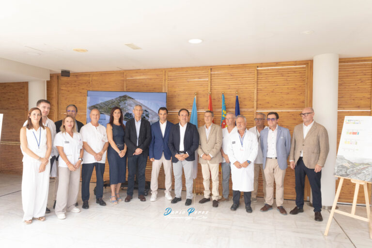 El Hospital de Torrevieja afrontará una ampliación de 175 millones con 187 nuevas camas y más de 650 profesionales