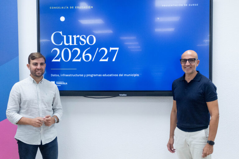Torrevieja inicia el curso 2026/2027 con 17.002 estudiantes y una decena de programas educativos municipales