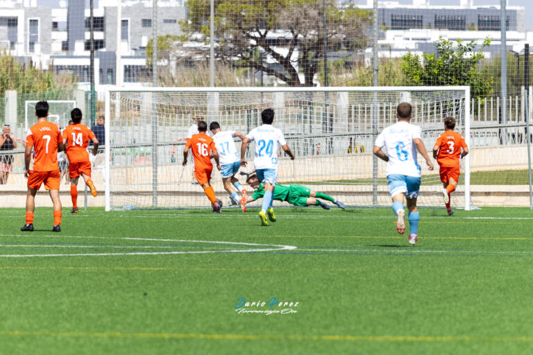 Balsámica victoria del SC Torrevieja por 2-0 ante el CD Soneja
